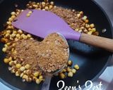 A picture of step 2 of Gud Chana.