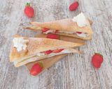 Une image de l'étape 6 de Feuilleté aux fraises.