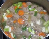 Foto langkah ke 4 dari resep Sup baso iga sapi.