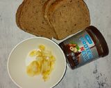 Kenyérpirítóban sült nutellás banános melegszendvics recept fázis 3 fotója