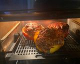 Hình bước làm 2 của món Stuffed bell peppers with ground beef rice(Ớt chuông nhồi cơm thịt bò xay)
