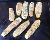 Une image de l'étape 7 de Courgettes jaunes farcies emmental et persil.