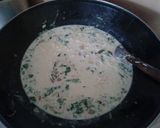 Foto langkah ke 4 dari resep Spaghetti Spinach Mashroom Creamy Sauce.
