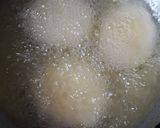A picture of step 3 of Cream brule donuts.