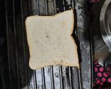 A picture of step 2 of Vegetables cheese sandwich.