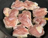 A picture of step 2 of Japanese Soy Chicken with Dates.