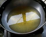 A picture of step 5 of Spinach roll patties.