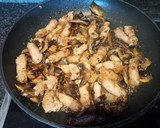 Foto del paso 2 de la receta: Salchichas con champiñones