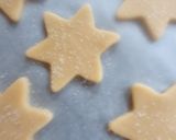 A picture of step 5 of Butter biscuits.