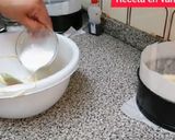Foto del paso 3 de la receta Pastel dos sabores con un solo huevo