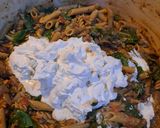 A picture of step 6 of Chicken & Spinach Pasta.
