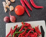 Foto langkah ke 1 dari resep Sambal bawang tomat.