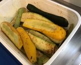 Une image de l'étape 5 de Trio de courgettes grillées aux épices créoles et huile de truffe.