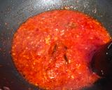 Foto langkah ke 3 dari resep Sambal Goreng Kentang Telur Kornet.