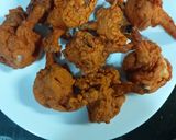 A picture of step 1 of Chicken lollipops.