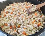 A picture of step 2 of Chicken cannelloni.