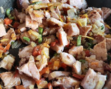 Foto del paso 5 de la receta: Arroz frito con chuleta de cerdo ahumada y toque Barbacoa