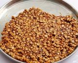 পিনাট চিক্কি(Peanut chikki recipe in Bengali) রেসিপি ধাপ - 2 ছবি