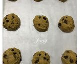Foto langkah ke 4 dari resep Soft Cookies Double Chocolate.