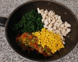 Foto del paso 5 de la receta: Budín de pollo y verduras 🥬🍗🌶
