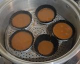 Foto langkah ke 8 dari resep Bolu Kukus Gula Merah.