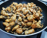 Foto del paso 4 de la receta: Quesadillas de Pollo y Champiñones🌮