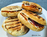Foto del paso 5 de la receta: Redonditos de sobrasada, bacon y queso