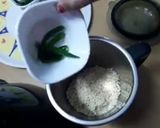 A picture of step 2 of Medhu vadai / Urad Vadai.