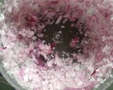 A picture of step 1 of Cauliflower Paratha.