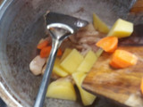 Nikujaga ayam ala surabayan