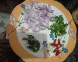 अरहर दाल मिक्स अंबाड़ी भाजी (arhar dal mix ambadi bhaji recipe in Hindi) रेसिपी चरण 2 फोटो