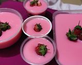 Foto langkah ke 3 dari resep Puding Strawberry.