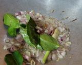 Foto langkah ke 2 dari resep Kari Telur Ceplok.