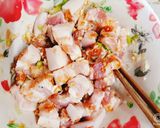 Hình bước làm 1 của món Thịt kho cùi dừa