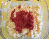 Foto del paso 7 de la receta Vasitos con ensaladilla de gambas y sopa de tomate gelificada