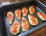 Paradicsomos- mozzarellás csirkemell 🍅🧀 recept fázis 3 fotója