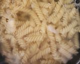 Foto del paso 1 de la receta: Fusilli al Pesto