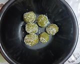 A picture of step 2 of Moringa Ladoo.