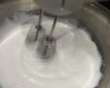 A picture of step 1 of Pavlova.