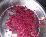 A picture of step 1 of Beetroot Paratha.