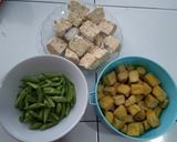 Foto langkah ke 1 dari resep Buncis Kuah Susu.