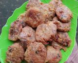 Foto langkah ke 8 dari resep Perkedel Kentang Enak.