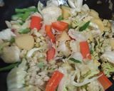 Foto langkah ke 4 dari resep Tumis Sayur enak.