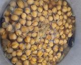 A picture of step 1 of Chana Masala with Bhature.