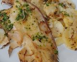 Foto del paso 8 de la receta: Lenguado Meunière al horno con patata panadera