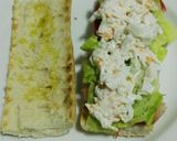 Foto del paso 5 de la receta Bocadillo crujiente de lechuga, tomate y palitos con mayonesa