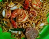 Foto langkah ke 6 dari resep 17. Mie goreng seafood.