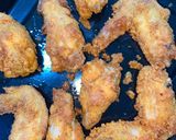 Foto langkah ke 5 dari resep Chicken Wings with Garlic & Parmesan Cheese.