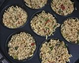 Foto langkah ke 4 dari resep Martabak Mie Kornet.