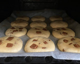 Foto del paso 4 de la receta: Galletas con pepitas de chocolate